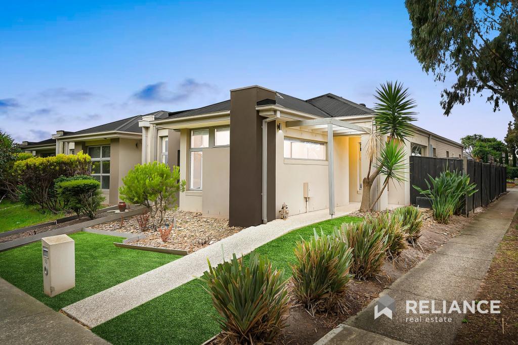 15 REEF WALK, POINT COOK, VIC 3030