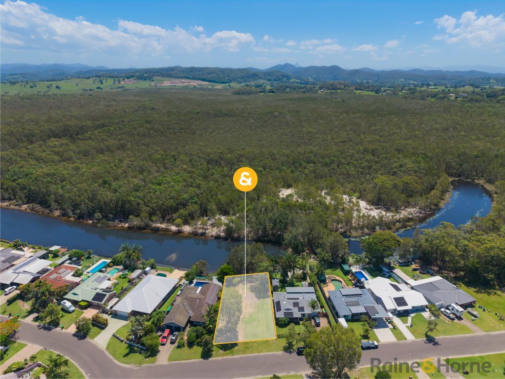 4 Caroline St, Pottsville, NSW 2489