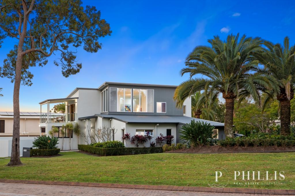 5432 Marine Dr N, Hope Island, QLD 4212