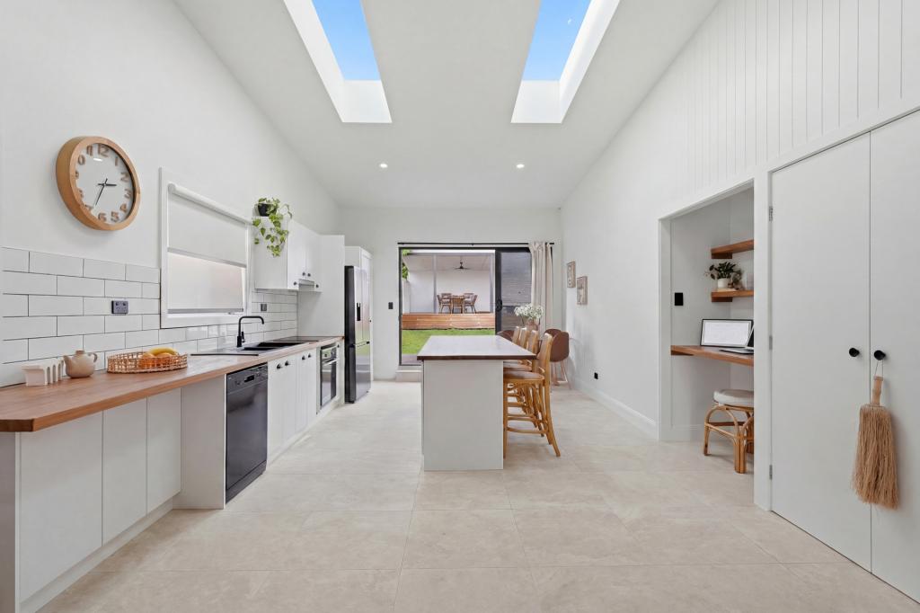 75 Playford Rd, Killarney Vale, NSW 2261