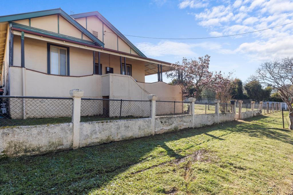 11 PRINCE ST, JUNEE, NSW 2663