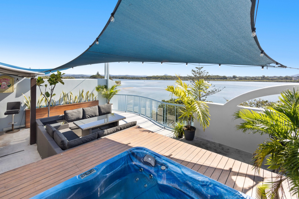 21/2-4 Picnic Point Esp, Maroochydore, QLD 4558
