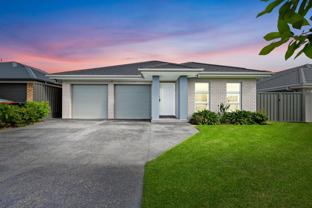 10 Oak St, Cliftleigh, NSW 2321