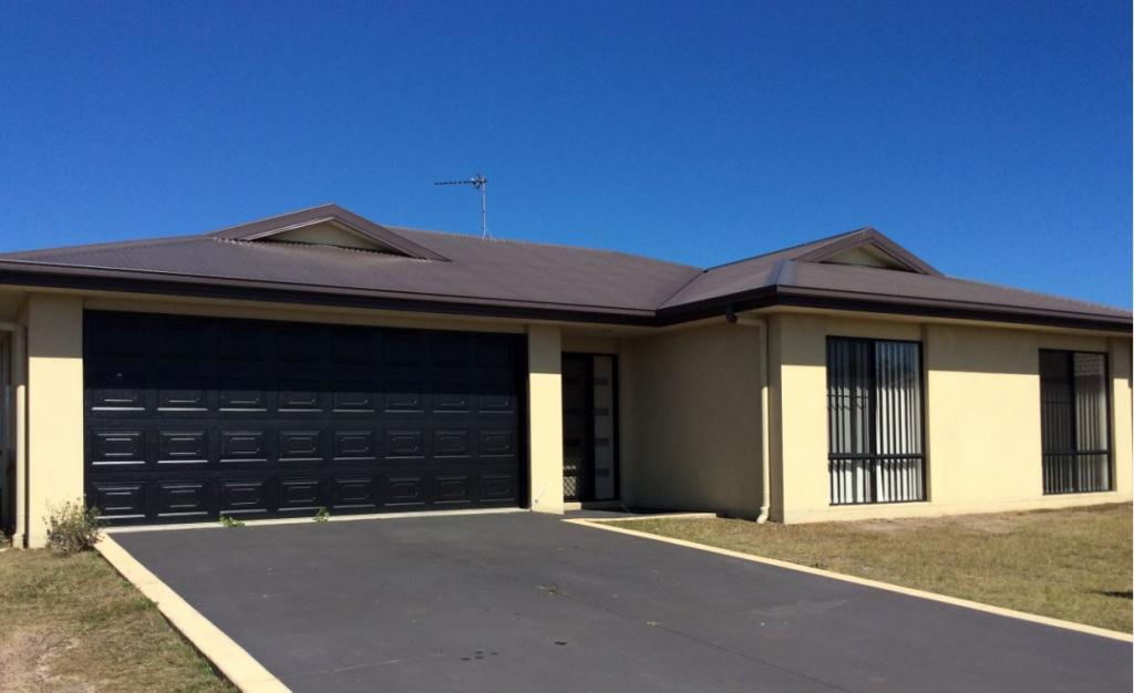 24 Bounty Cct, Eli Waters, QLD 4655