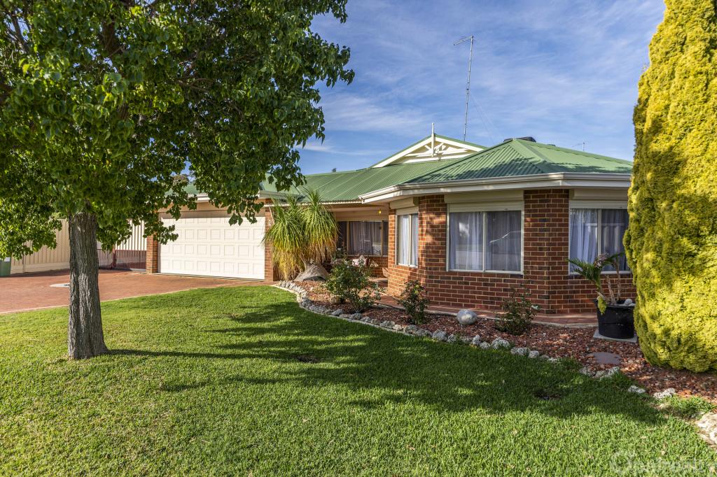 2 CROWN PL, WANNANUP, WA 6210
