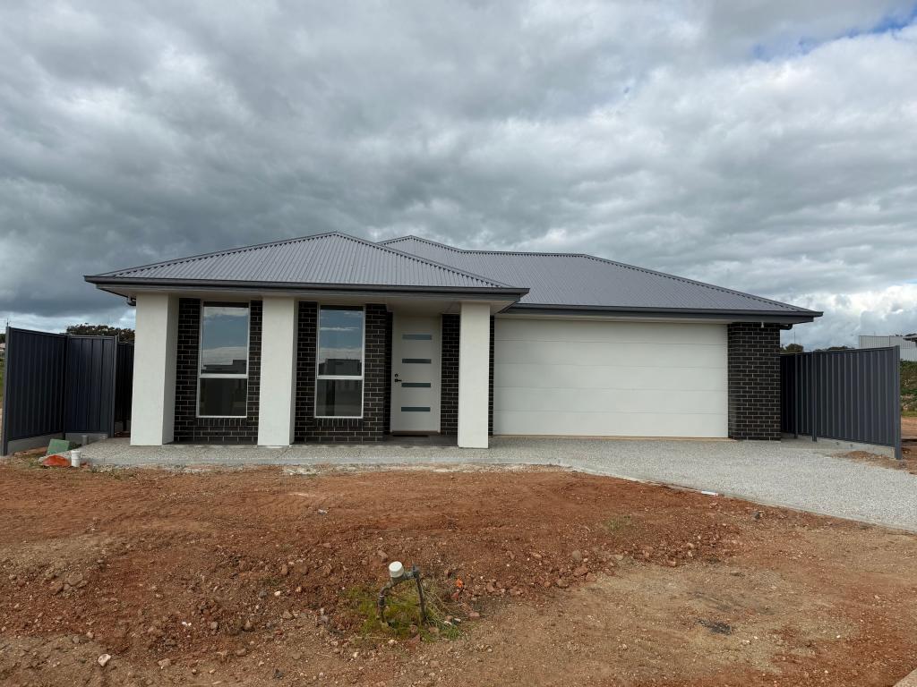 80 Liberator Way, Wallaroo, SA 5556
