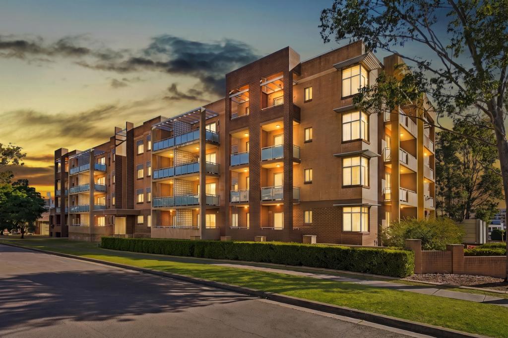 21/8-18 WALLACE ST, BLACKTOWN, NSW 2148