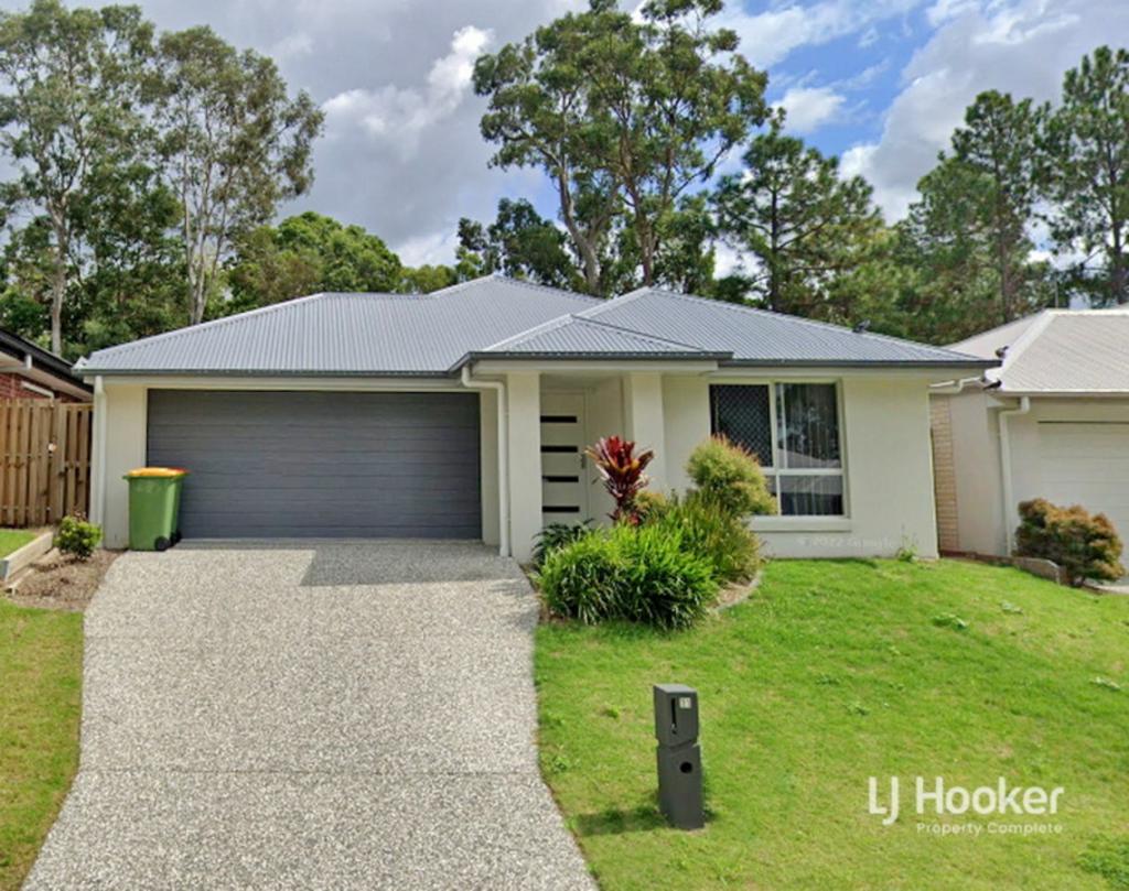 11 Bloomfield Ave, Park Ridge, QLD 4125