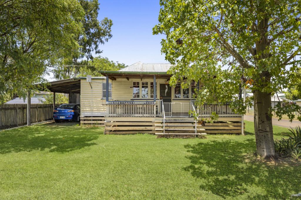 38 Jimbour St, Jandowae, QLD 4410