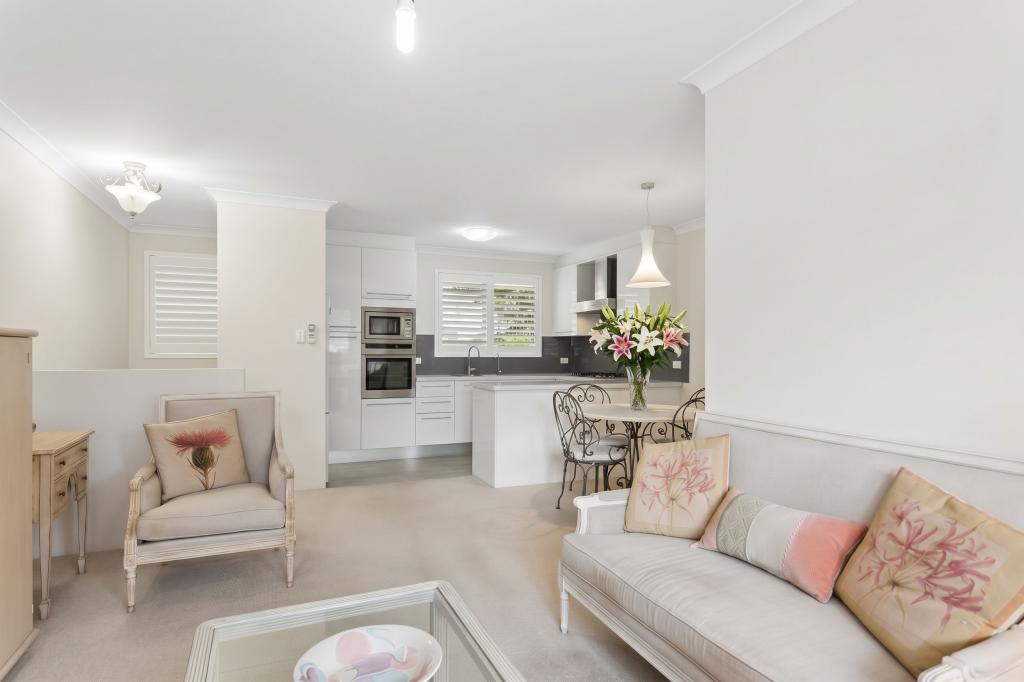 9/12 Mcnamara Way, Cottesloe, WA 6011