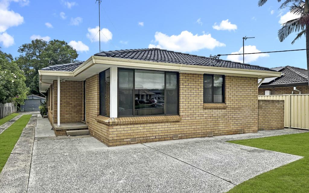 3/4 Boonerah St, Albion Park Rail, NSW 2527