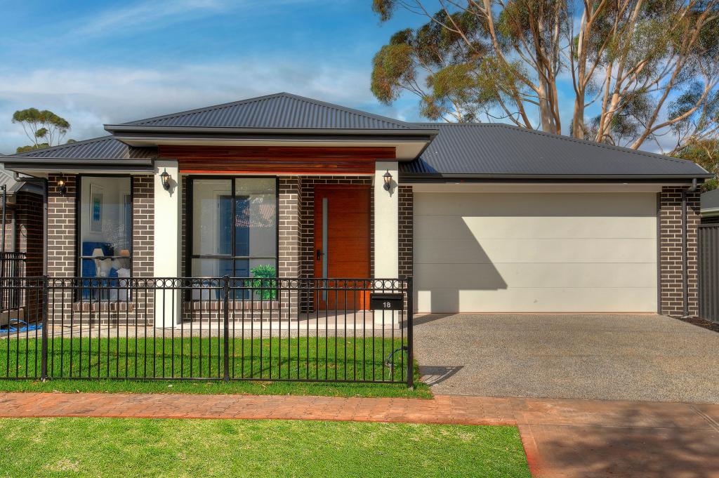 18 Clarendon St, Davoren Park, SA 5113