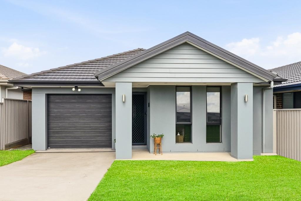 67 Barrett St, Gregory Hills, NSW 2557