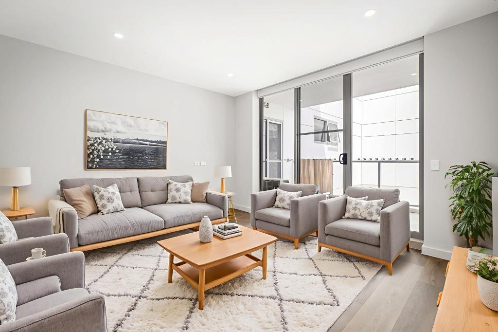 207/5 MANCHESTER DR, SCHOFIELDS, NSW 2762