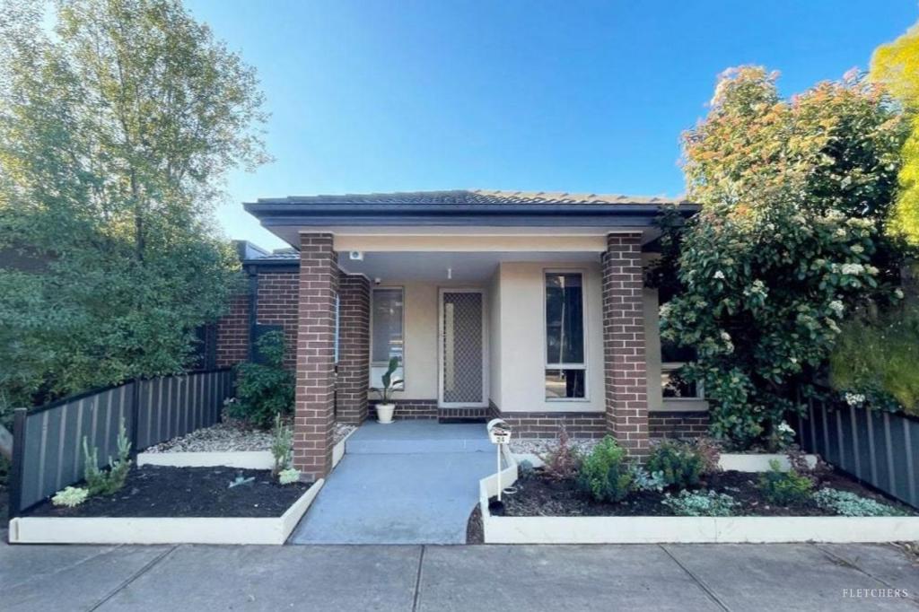 24 Tom Roberts Pde, Point Cook, VIC 3030