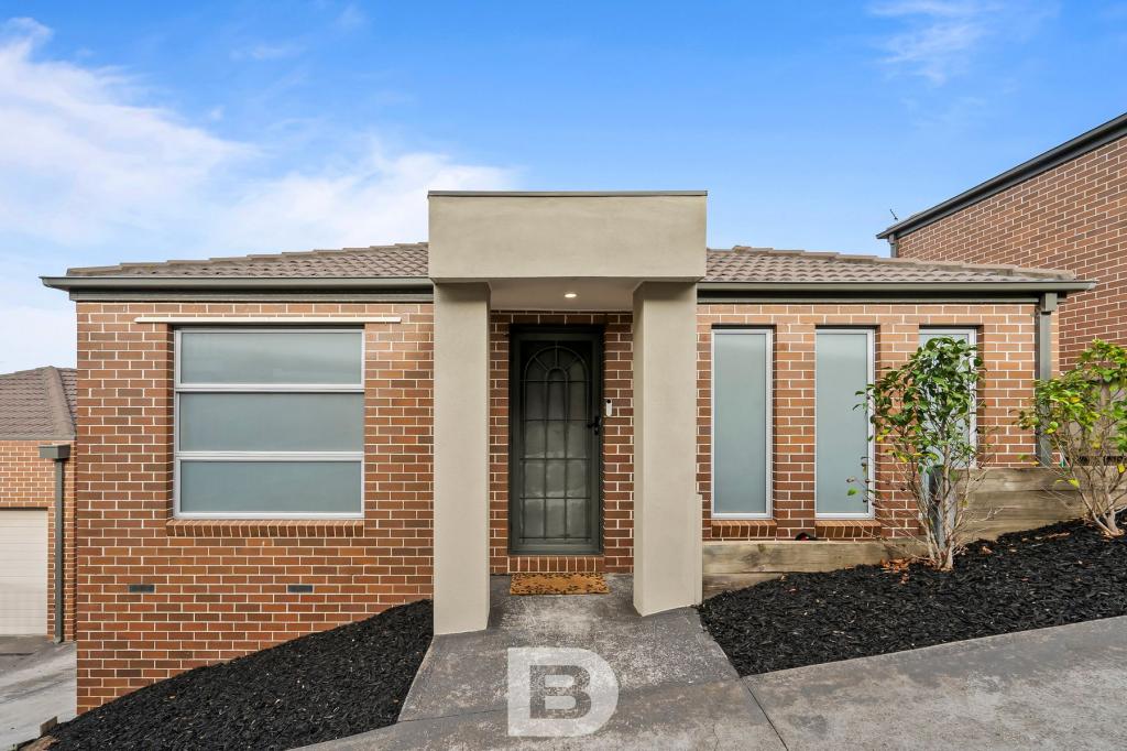 2/19 Lalor Cres, Sunbury, VIC 3429