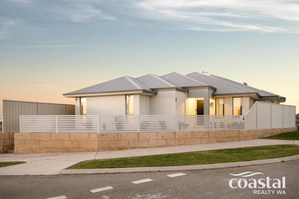 32 ARCOONA AVE, GOLDEN BAY, WA 6174