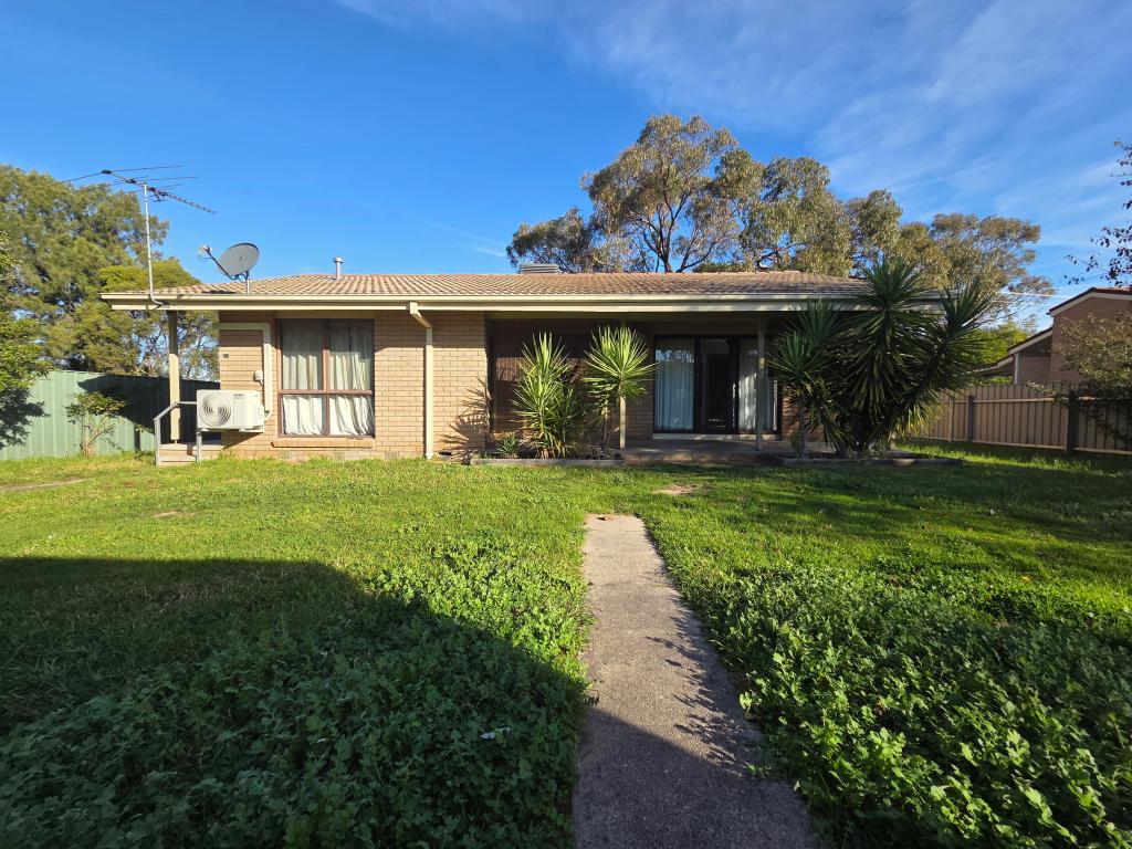 14 Goolagar Cres, Springdale Heights, NSW 2641
