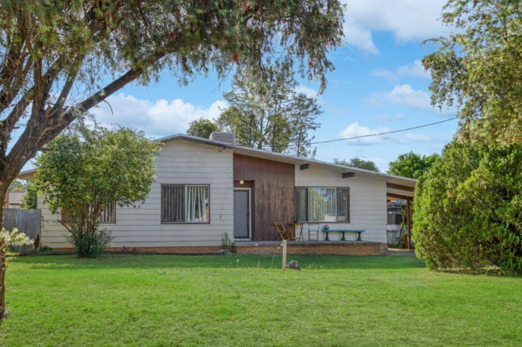 5 Newell Ave, Gunnedah, NSW 2380