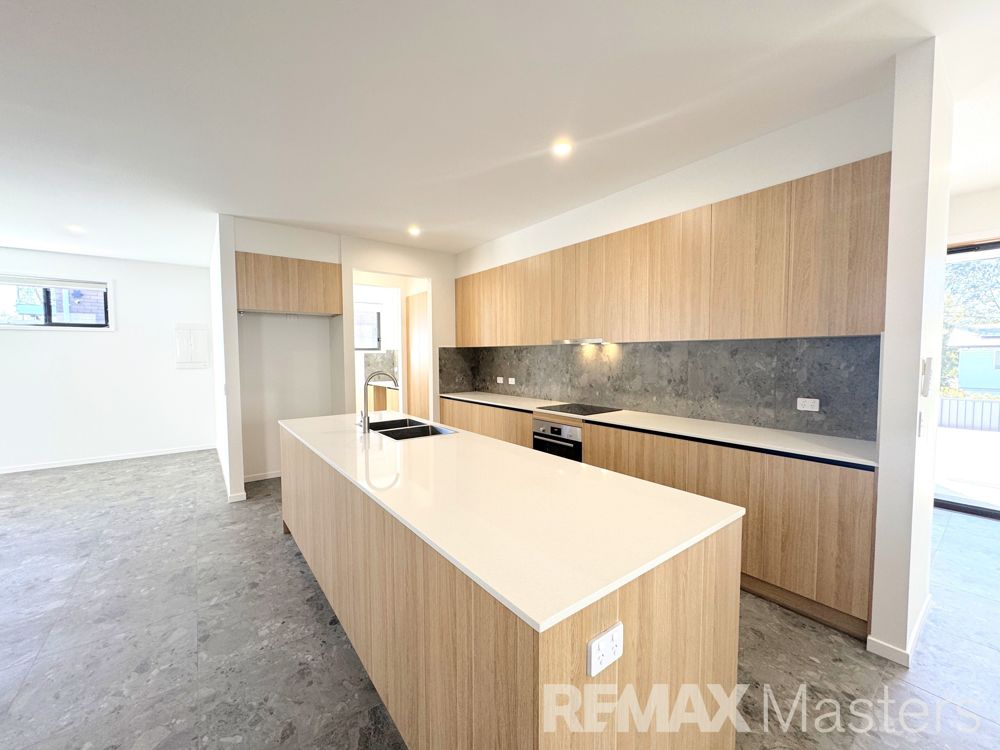 8A NAROOMA ST, SUNNYBANK, QLD 4109