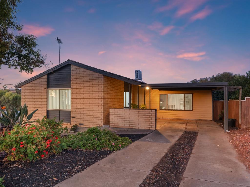 3 Bruno Ct, Christie Downs, SA 5164