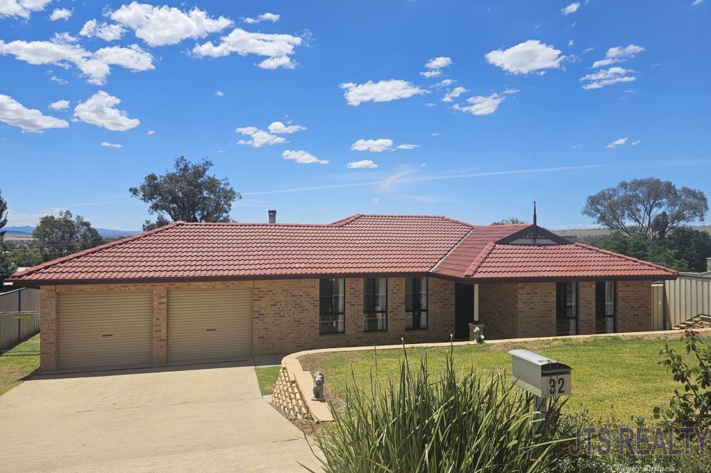 32 Collins St, Merriwa, NSW 2329