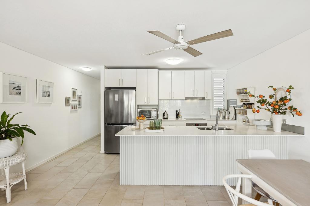 2/12 Cape Three Points Rd, Avoca Beach, NSW 2251