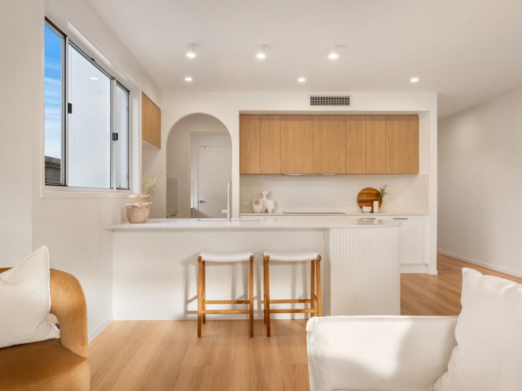 27 Bowman Rd, Caloundra, QLD 4551
