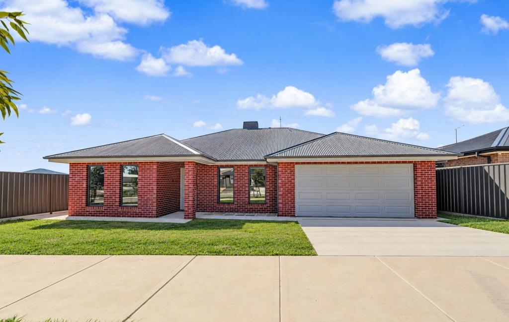 136 Mulgara Dr, Thurgoona, NSW 2640