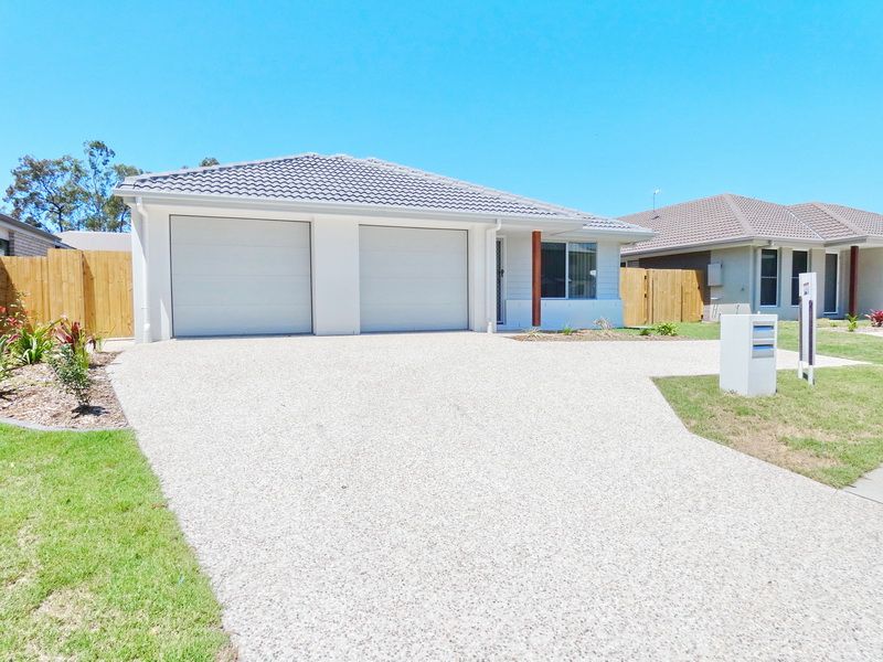 2/9 DUSK PL, CRESTMEAD, QLD 4132