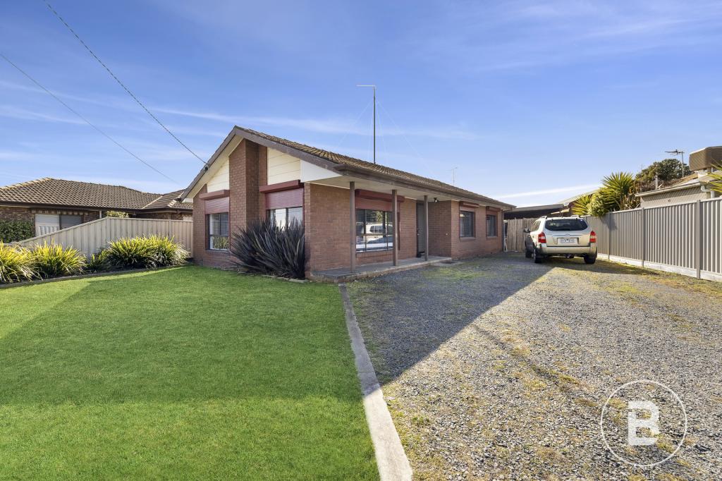 156 Learmonth Rd, Wendouree, VIC 3355