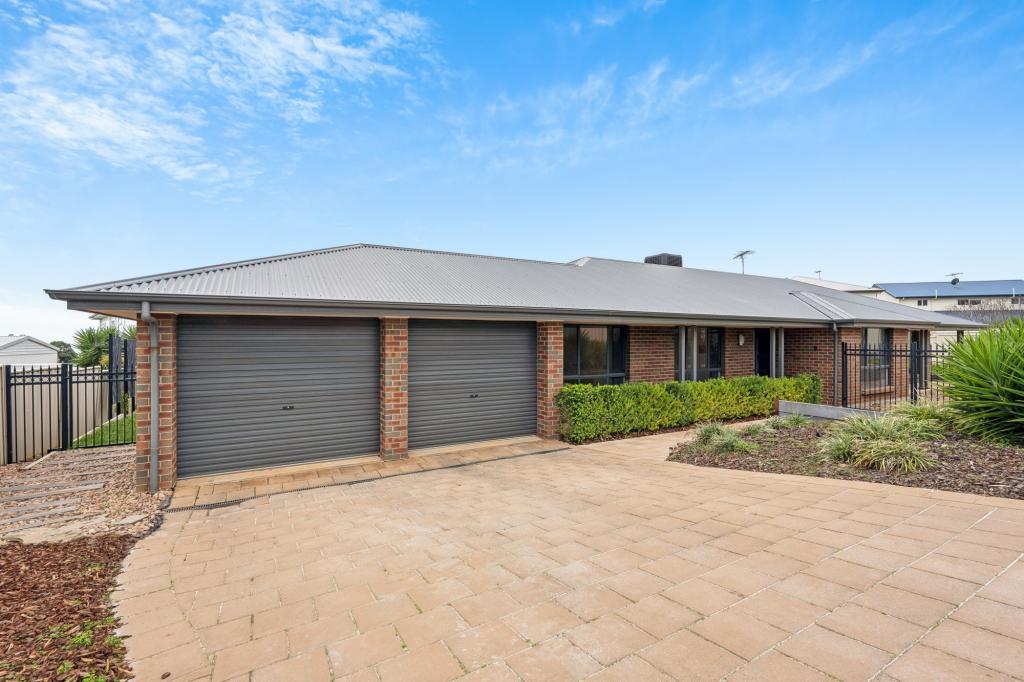 8 Caronia Cove, Sellicks Beach, SA 5174