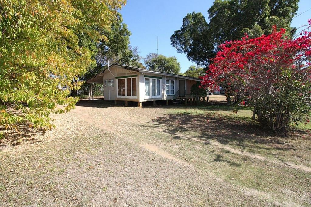 2 Mcleod St, Richmond Hill, QLD 4820
