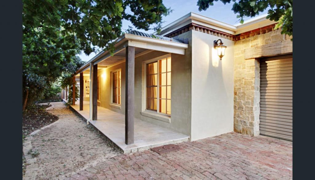 15 Hargreaves St, Mornington, VIC 3931