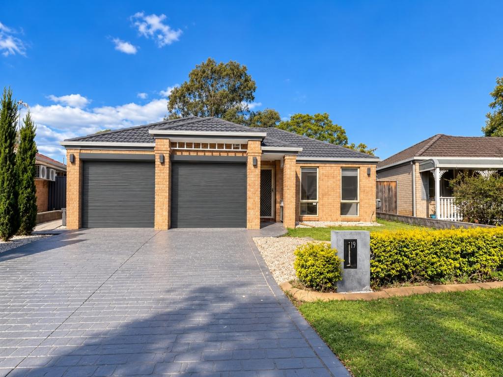 19 Dryden Ave, Oakhurst, NSW 2761