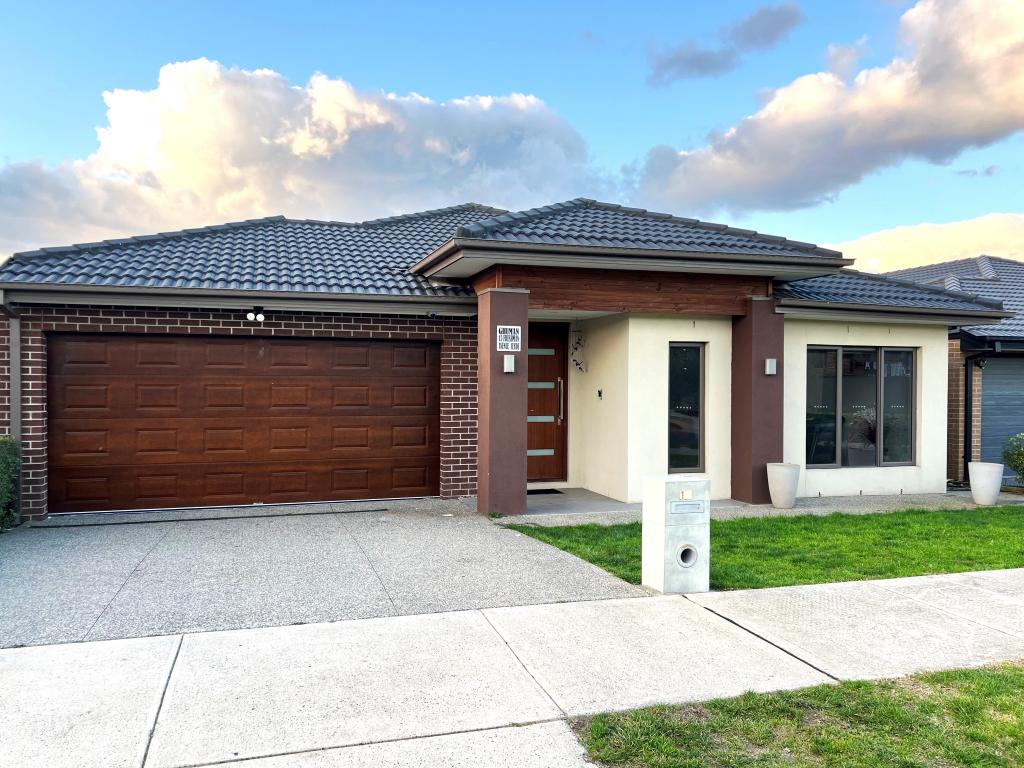 13 Freshman Ave, Clyde, VIC 3978