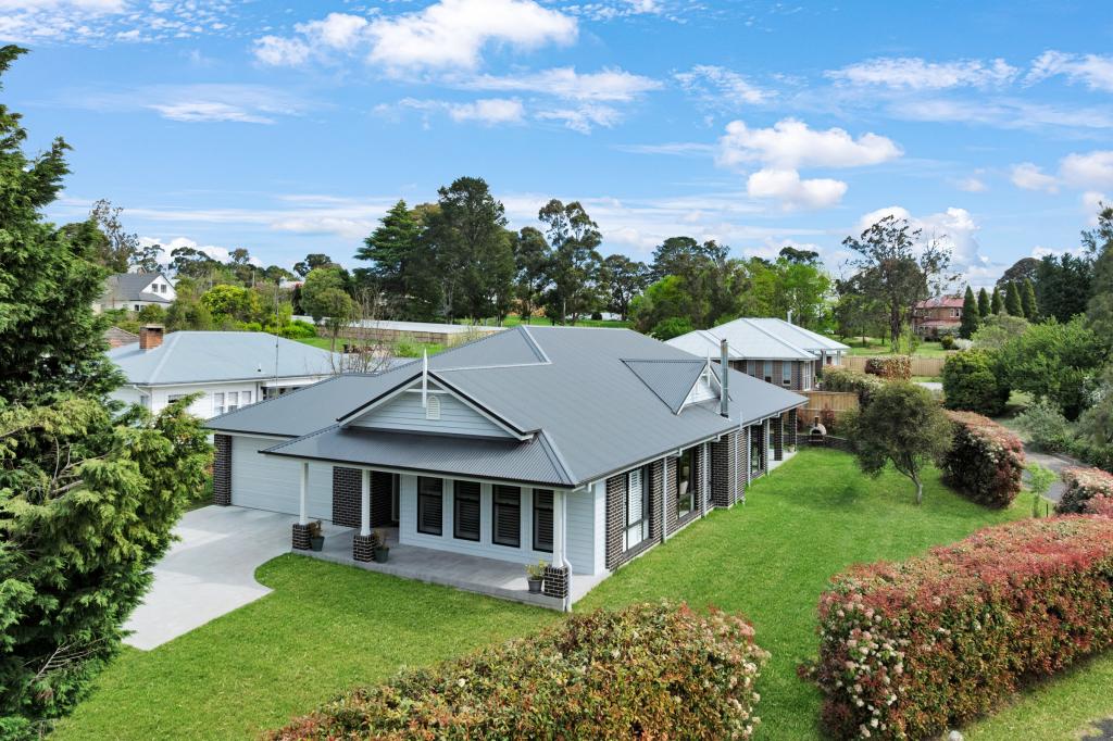 30 Waite St, Moss Vale, NSW 2577