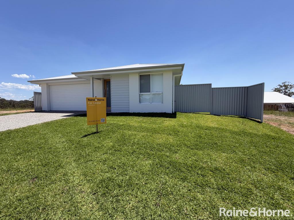 19 Grandiose Cl, Thrumster, NSW 2444