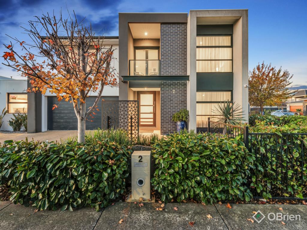 2 TALLRUSH ST, CLYDE NORTH, VIC 3978