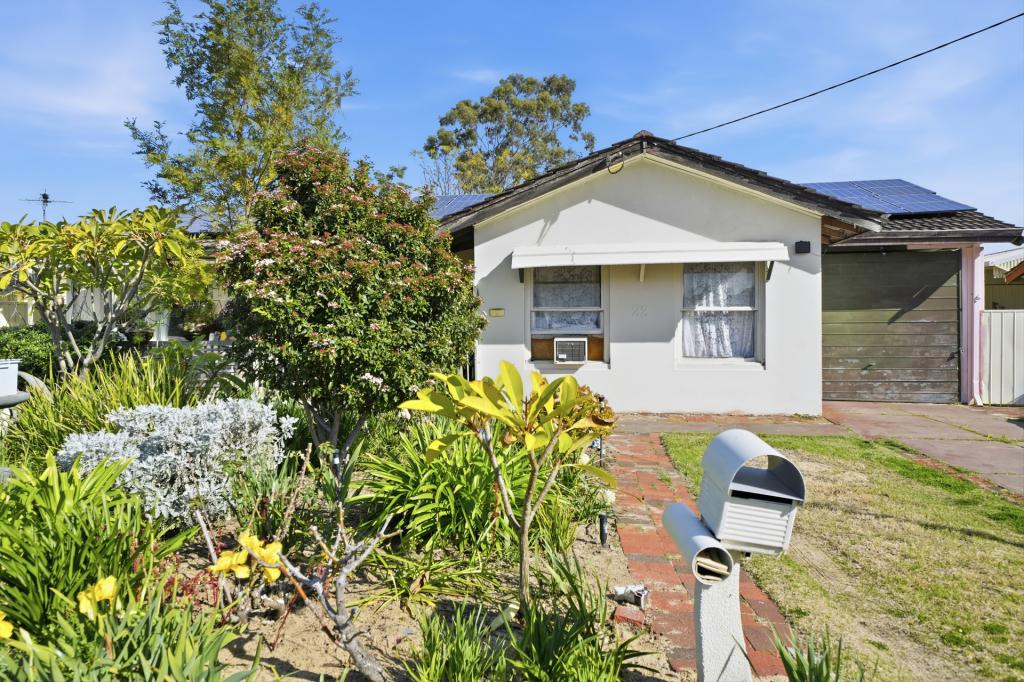 22 AMANDA DR, CAMILLO, WA 6111