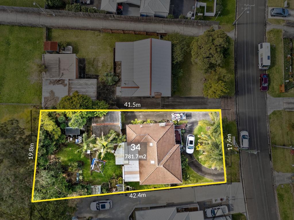 34 Carr Pde, Unanderra, NSW 2526