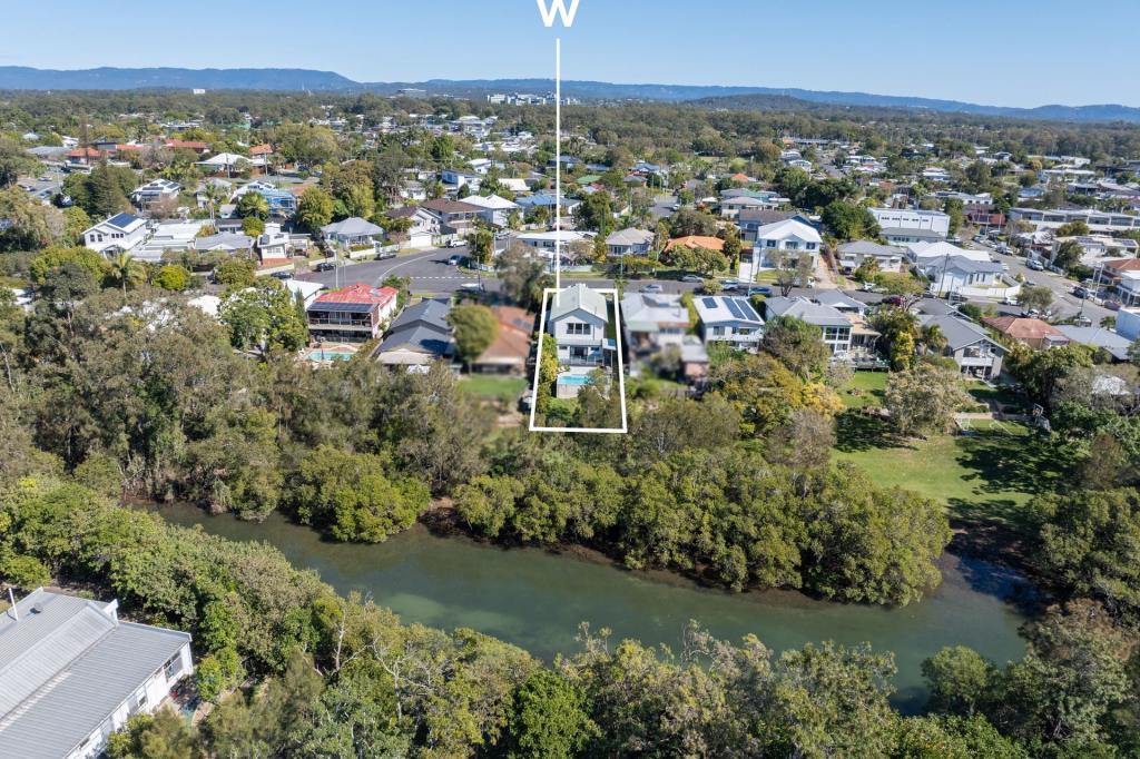19 Kerr Ave, Southport, QLD 4215
