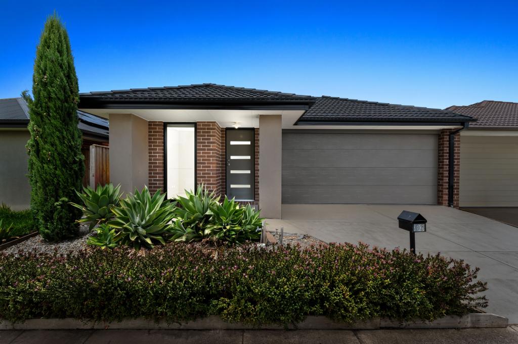 36 TOYON RD, KALKALLO, VIC 3064