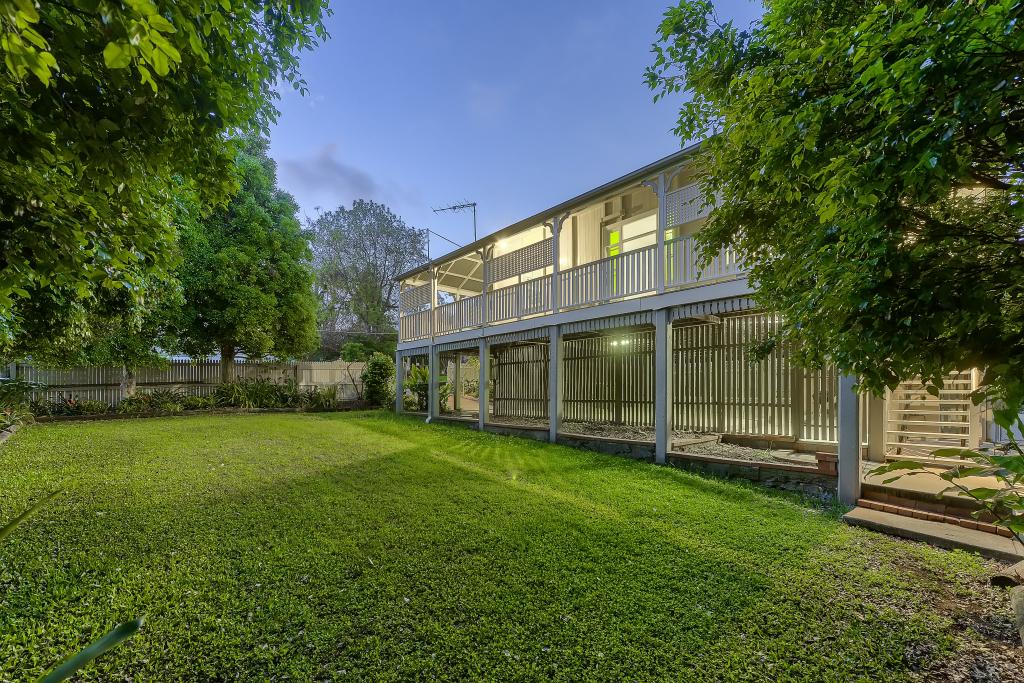 4 Inglis St, Grange, QLD 4051