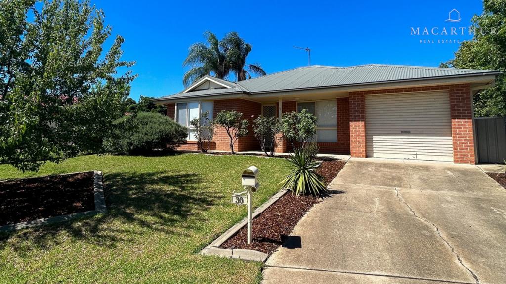 30 Woomera Pl, Glenfield Park, NSW 2650