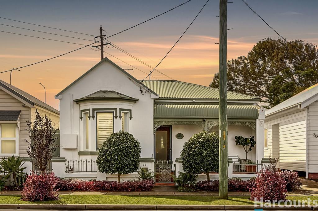 32 BIBBY ST, HAMILTON, NSW 2303