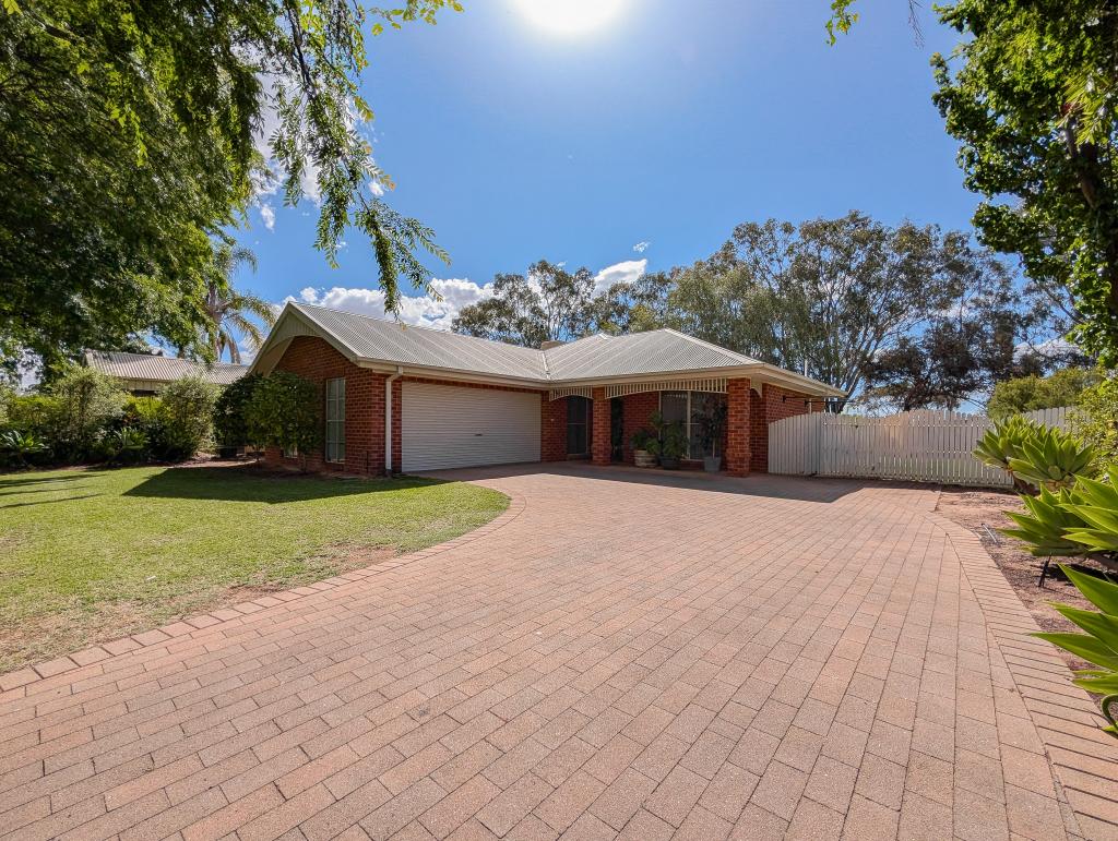 26 Currawong Ct, Murray Downs, NSW 2734