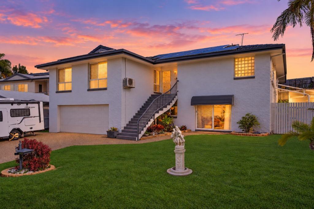 11 Howard Ct, Arana Hills, QLD 4054