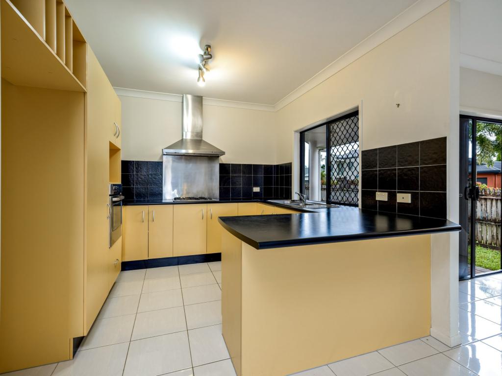 1 Ellis Cl, Kewarra Beach, QLD 4879