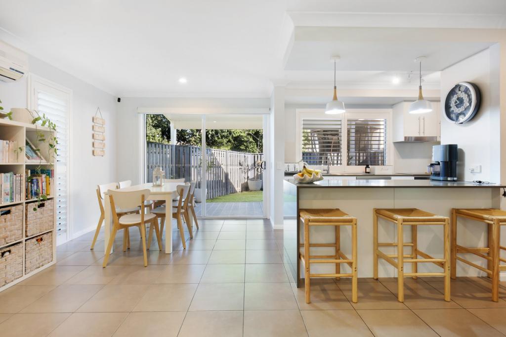 1 Tours Way, Burleigh Waters, QLD 4220